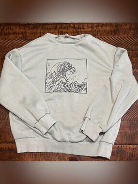Seafoam Green Graphic Sweatshirt with Wave Printing